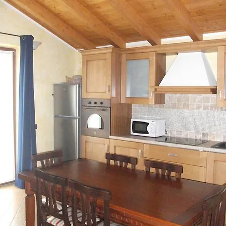 Il Sorriso Dei Figli Holiday home Argegno